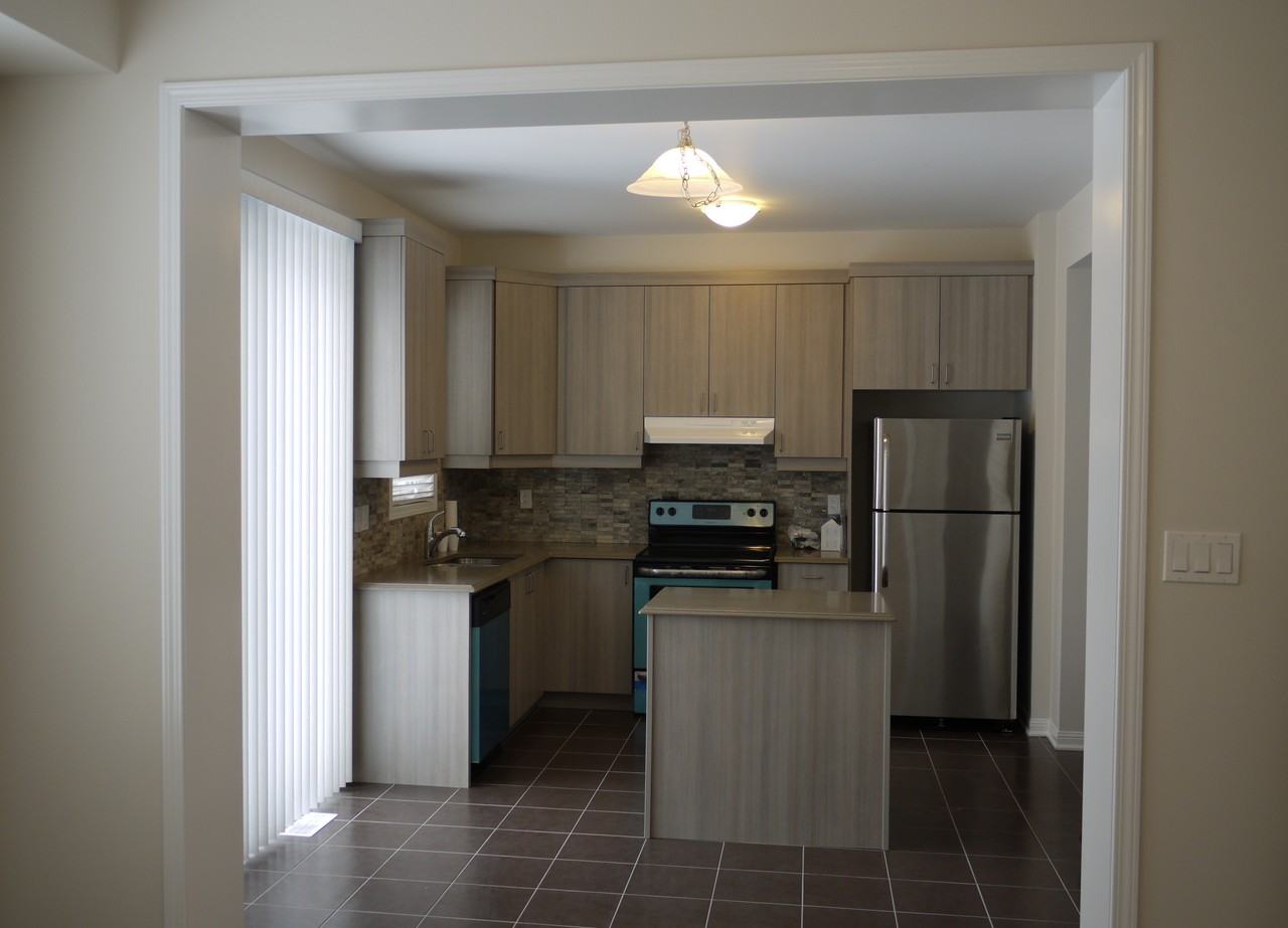 409 Leiterman Dr - Photo 3 of 9