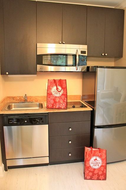 839 W Diversey Pkwy #102