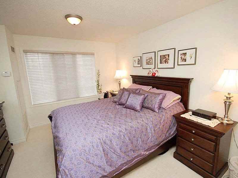 321 5th Ave N - Photo 3 of 5