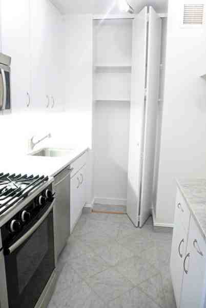 145 W 66th St - Photo 3 of 6