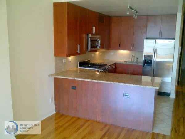 276 Park Ave - Photo 2 of 3