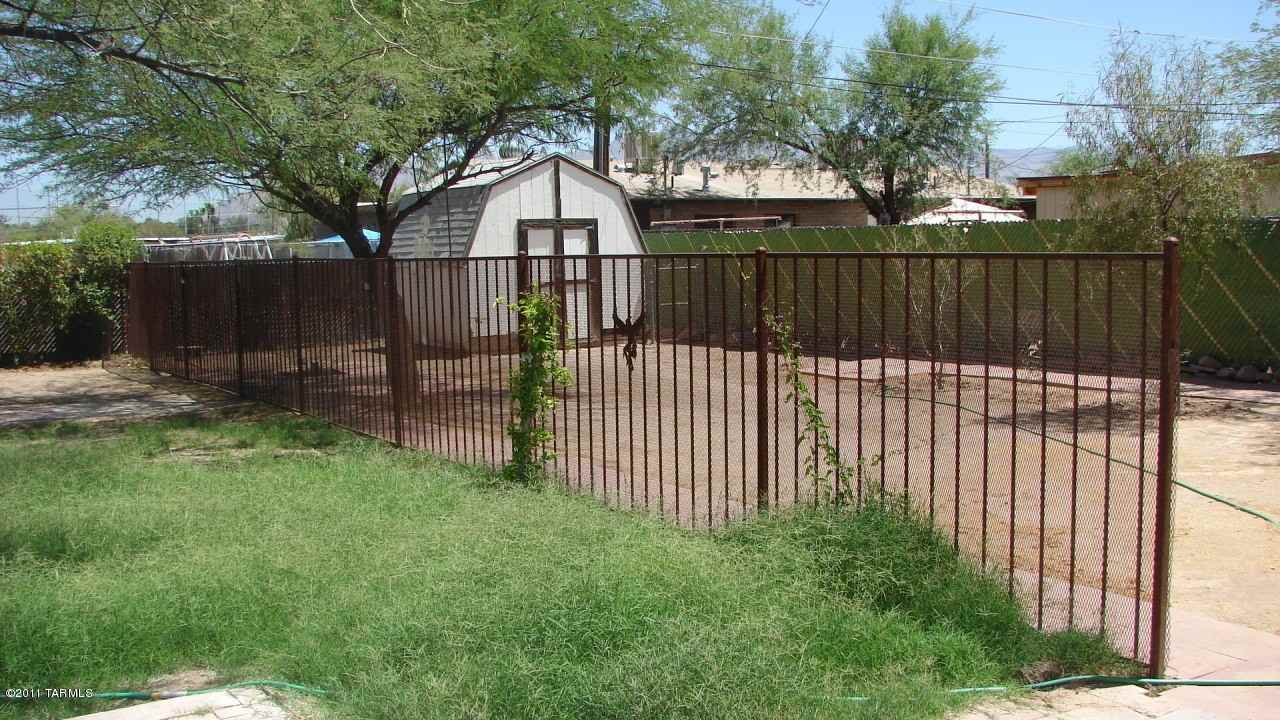 1606 W St Clair St - Photo 2 of 13