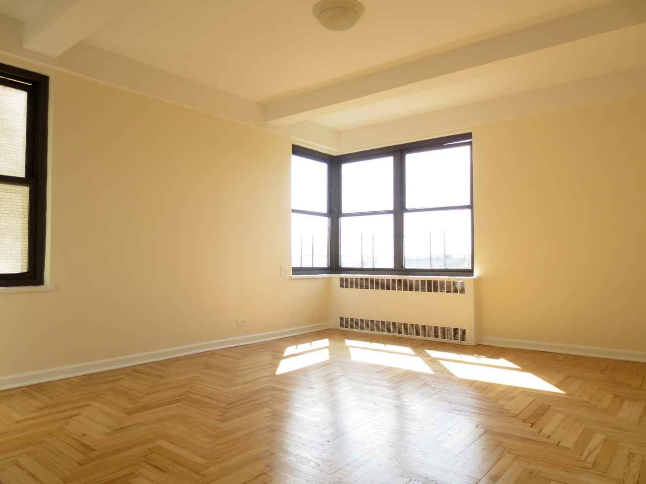 932 Grand Concourse - Photo 3 of 6