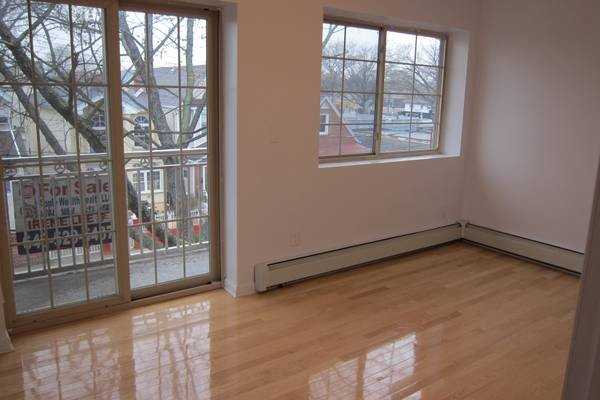 94-19 110th St 2ndFL - Photo 3 of 5