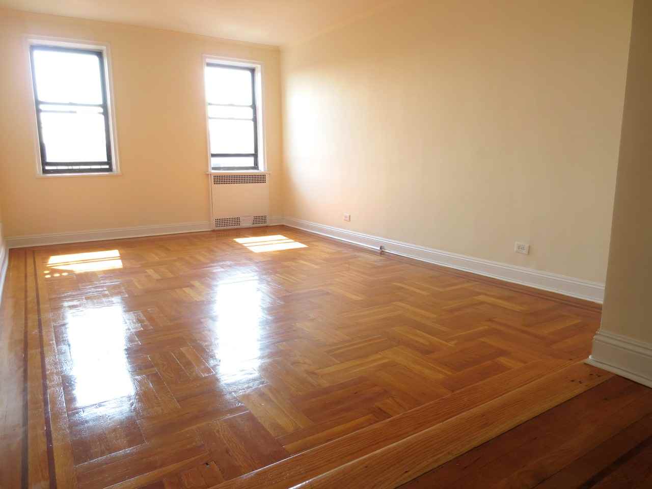 2950 Decatur Ave - Photo 2 of 5