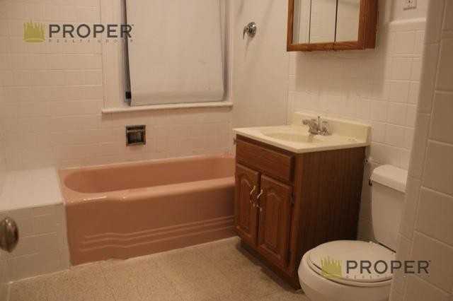 1823 Beacon St 5 - Photo 3 of 9