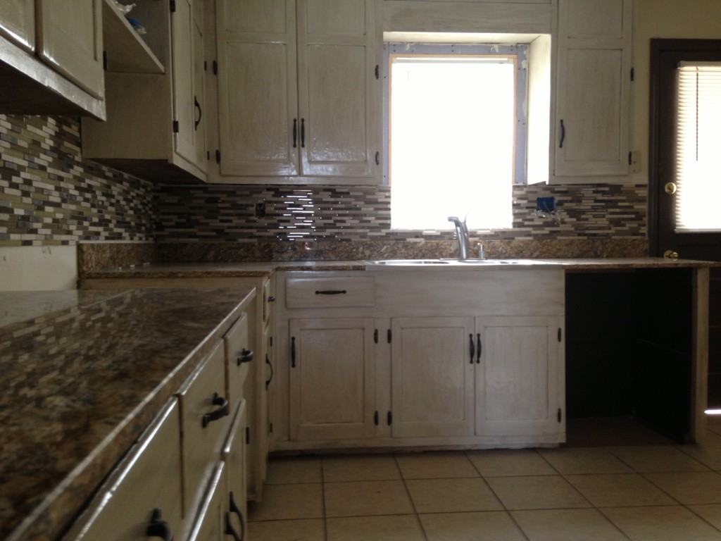 10204 Washington St - Photo 2 of 3