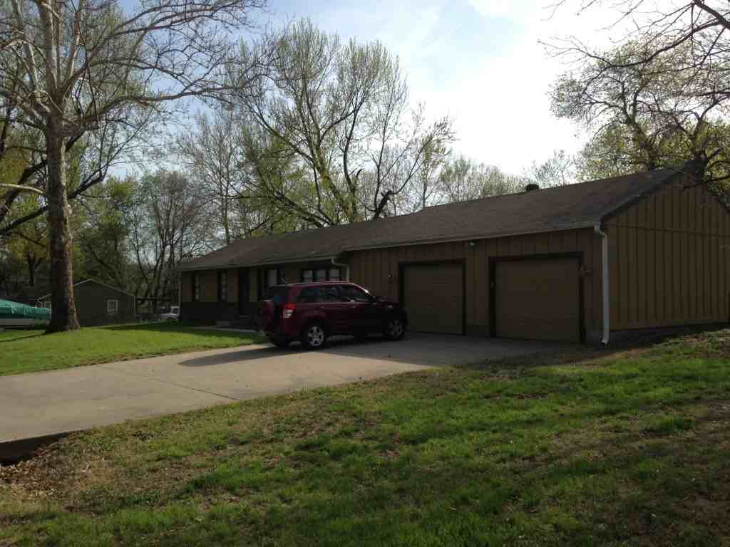 10204 Washington St - Photo 3 of 3