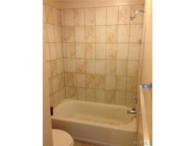 151 W 6th St - Photo 2 of 7