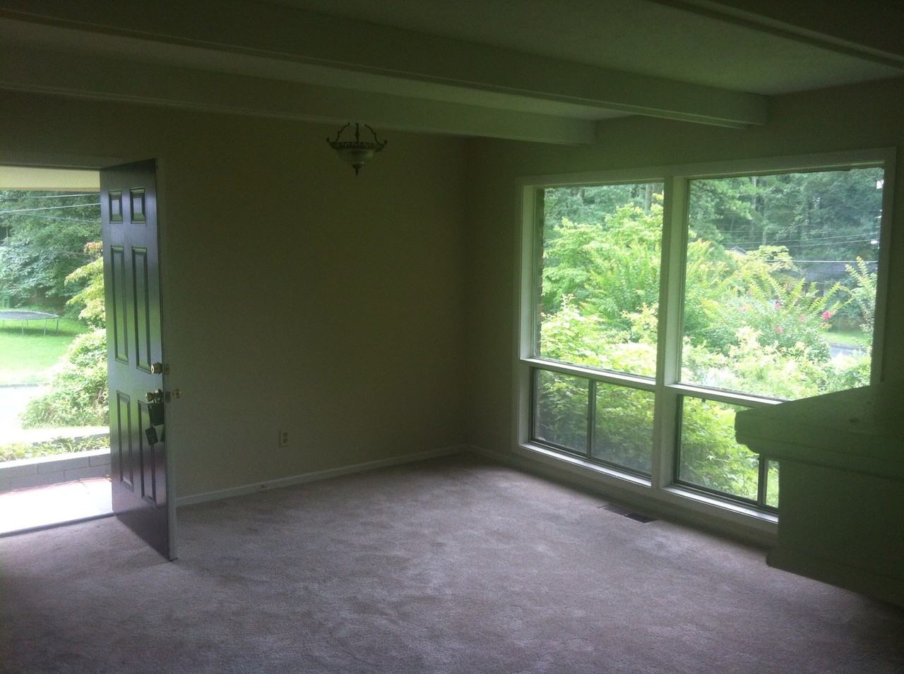 3261 Jamaica Rd - Photo 3 of 4