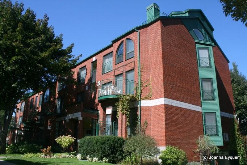 532 Rue de la Noue 532, Montréal, QC H3E 2 Bedroom Condo for 1,300