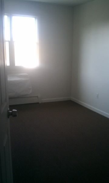 92-12 Holland Ave C - Photo 3 of 4