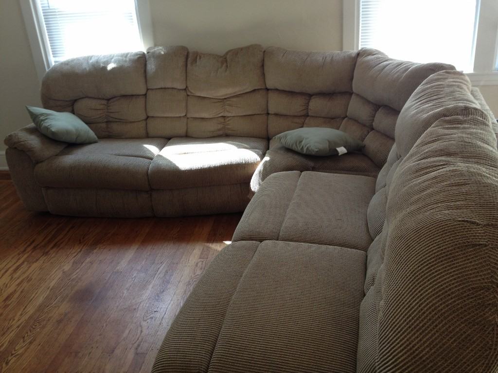 912 Glen Terrace - Photo 3 of 7