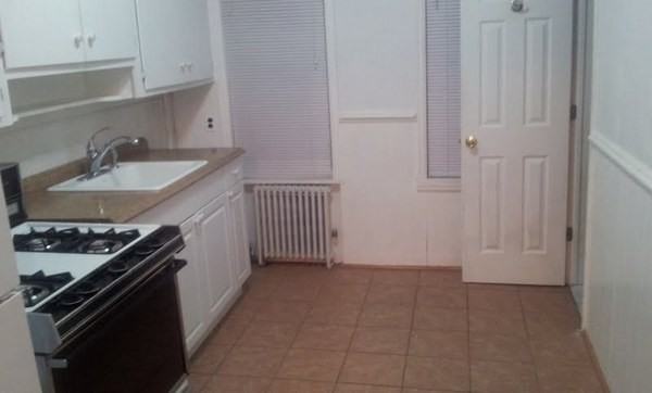 828 Putnam Ave - Photo 2 of 2