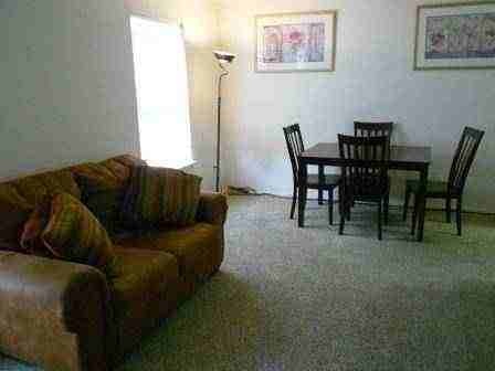 7043 Marbury Ct - Photo 3 of 11