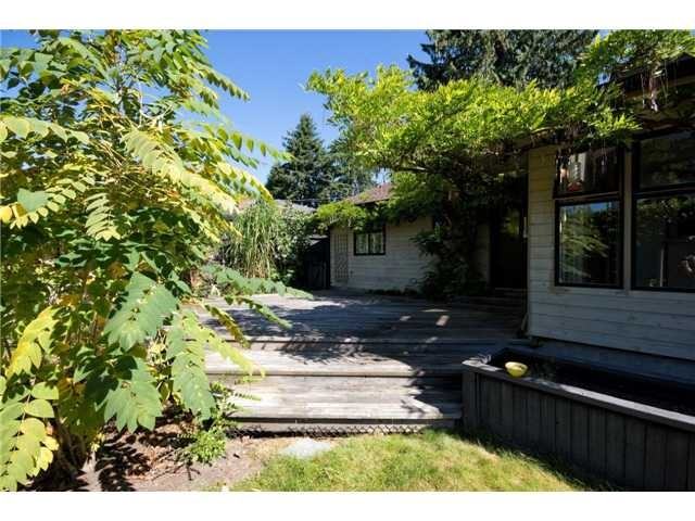 903 Leovista Ave - Photo 2 of 8