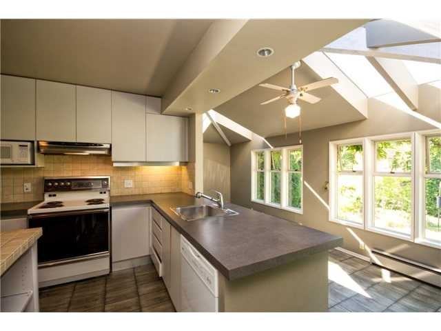 903 Leovista Ave - Photo 3 of 8