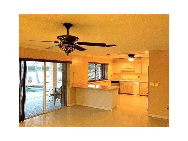 1716 Egret Rd - Photo 3 of 7