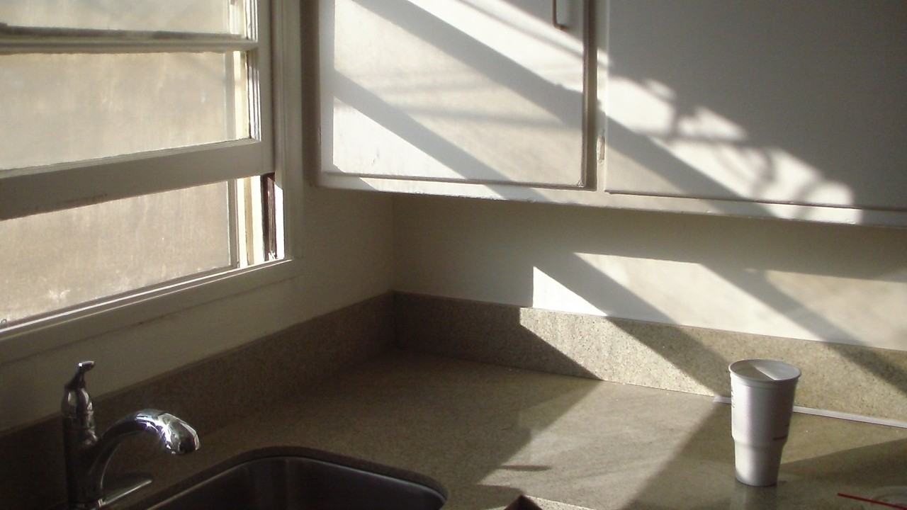 3227 Lewis Ave - Photo 3 of 10