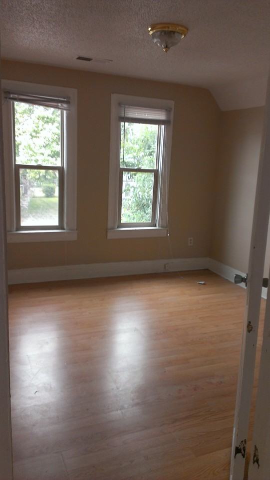 2519 Grand St NE #1-2 - Photo 2 of 4