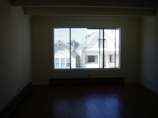 1542 48th Ave #4 - Photo 2 of 7