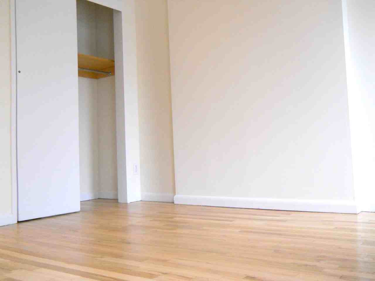 295 E 61st St, New York, NY 10065 1 Bedroom Apartment for Rent