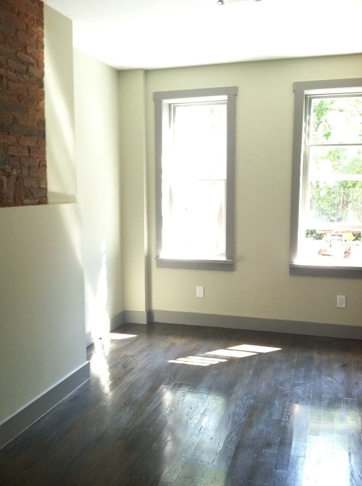 630 Kosciuszko St - Photo 3 of 5