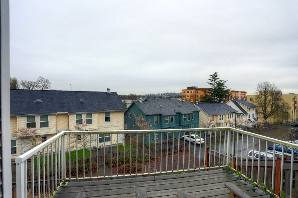 3714 S Holly Park Dr - Photo 2 of 14