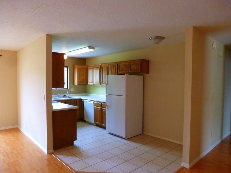 1588 W Rose Garden Ln - Photo 3 of 14