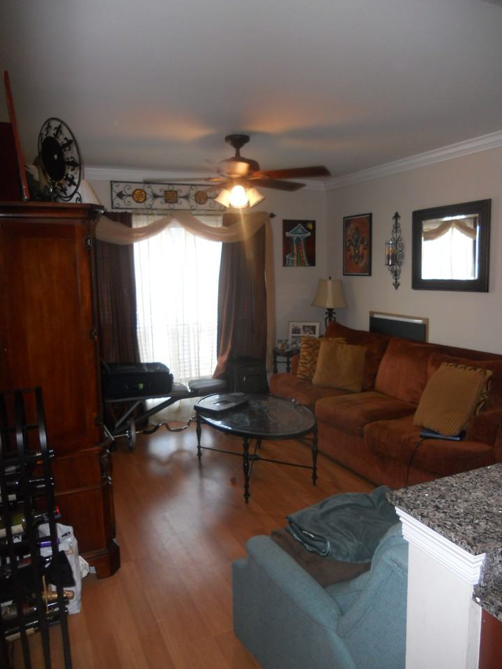 2521 Metairie Lawn Dr - Photo 2 of 7