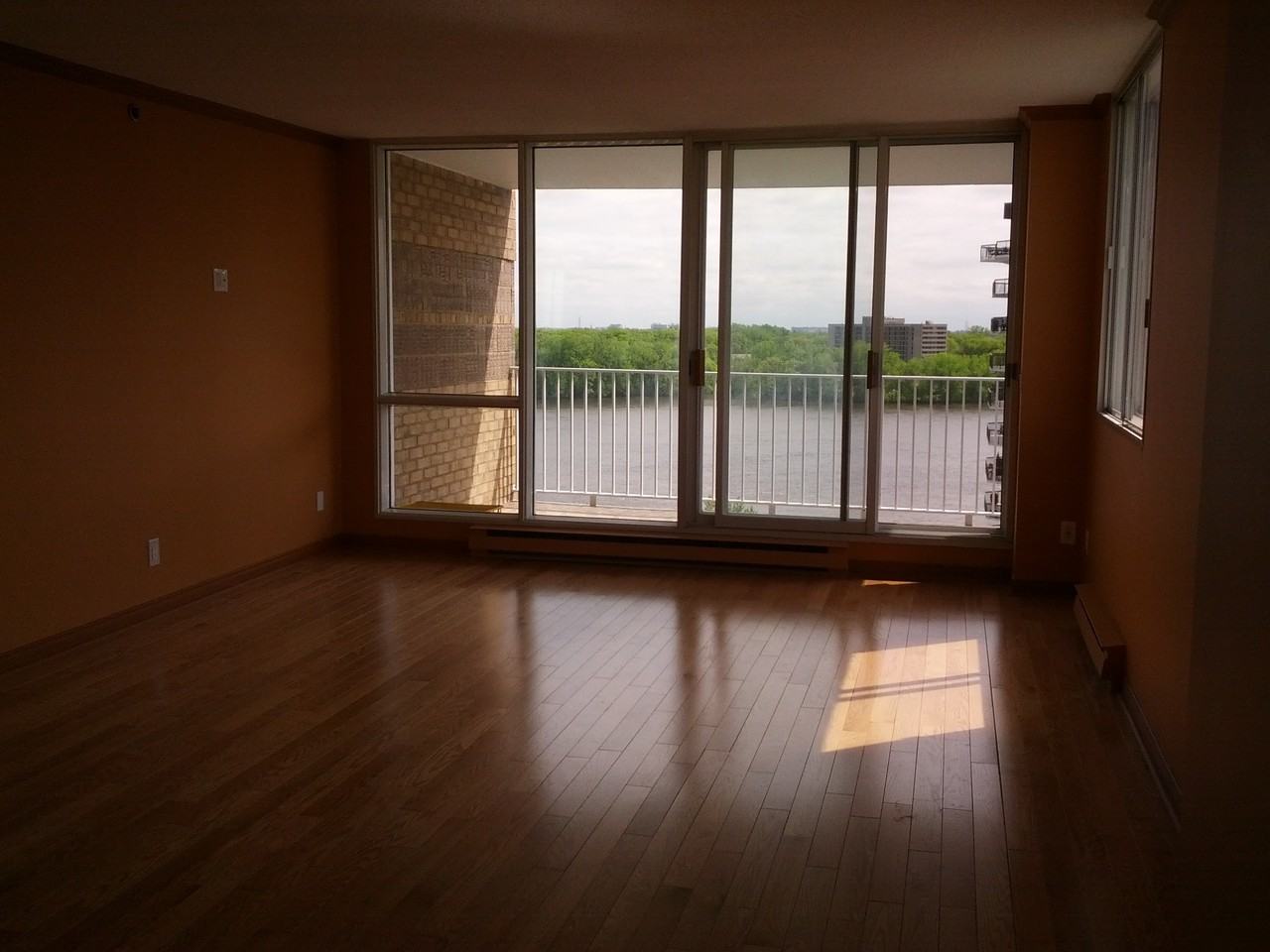 4480 Promenade Paton 1002, Laval, QC H7W 5E1 3 Bedroom Condo for