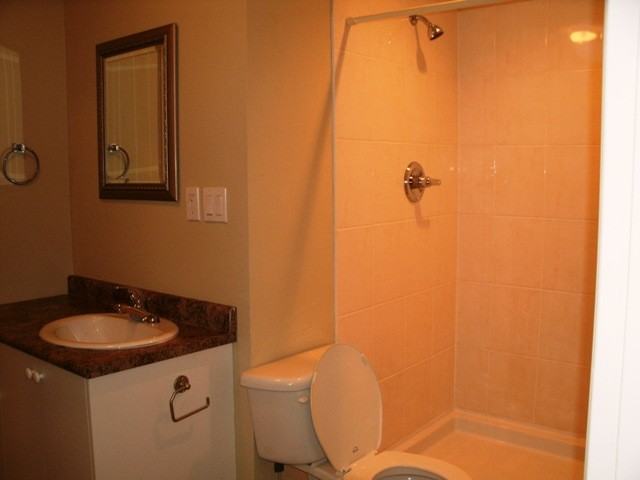 7315 148 St #1 - Photo 3 of 6