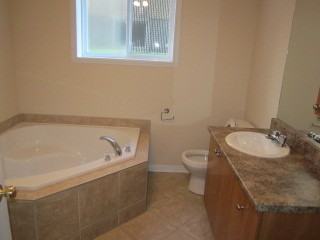 696 Boulevard le Bourg Neuf - Photo 2 of 6