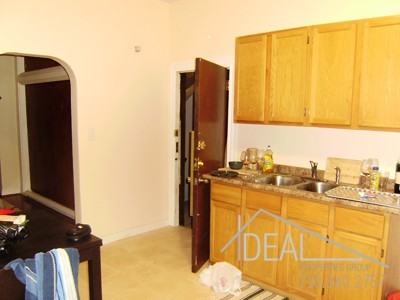 198 14th St #2 - Photo 3 of 5