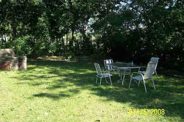 10 Olive St - Photo 3 of 10