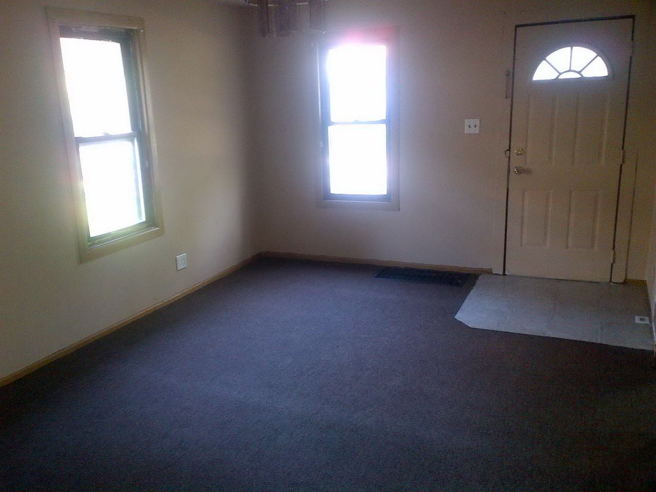 962 Cottage Pl - Photo 2 of 6