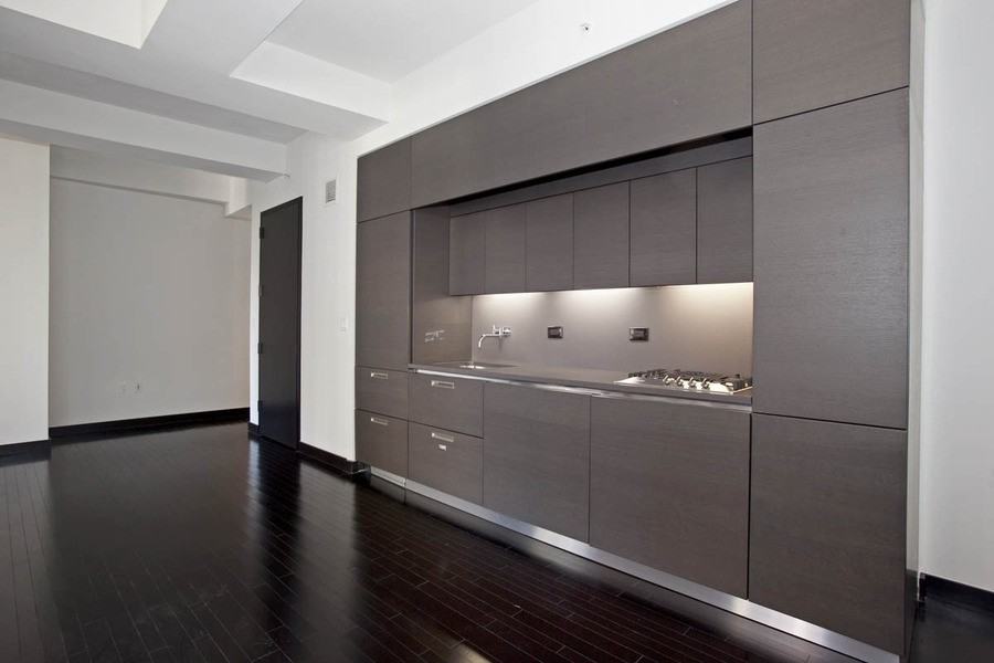 40 Pine St - Photo 3 of 4