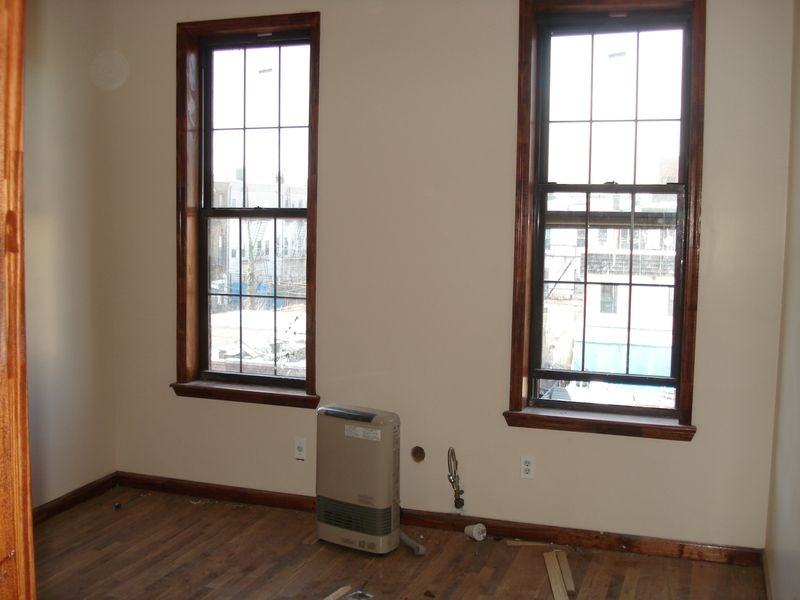 311 Jefferson St #3L