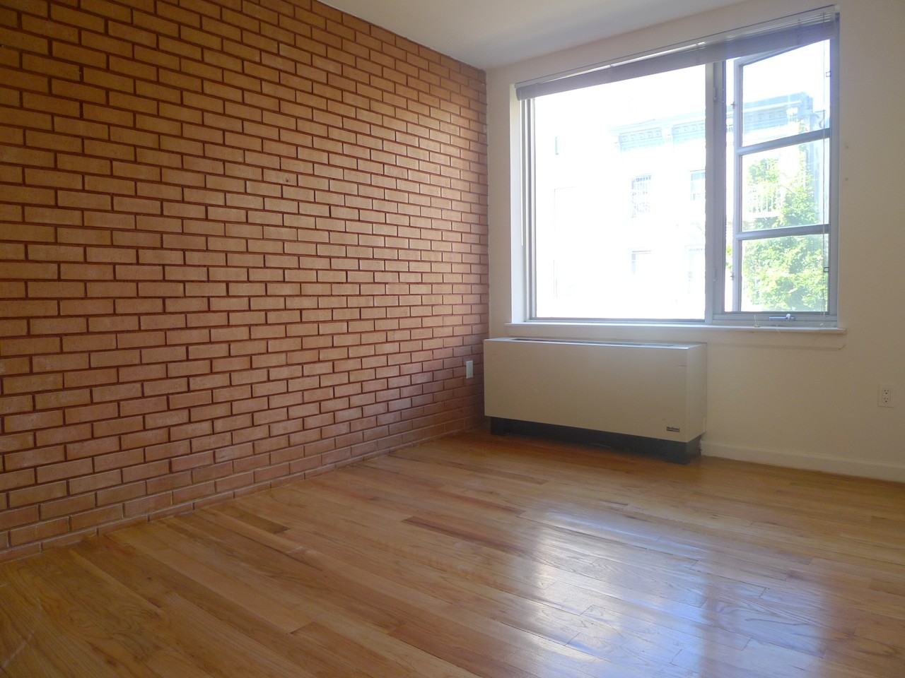 240 E 5th St - Photo 3 of 5