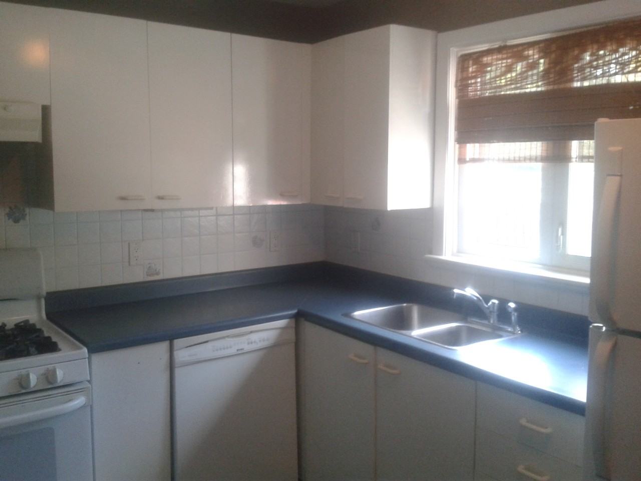 216 Westhaven Crescent - Photo 3 of 10