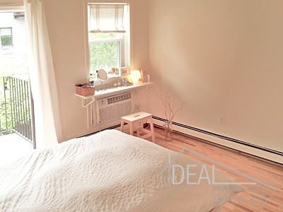 384 Warren St - Photo 3 of 7