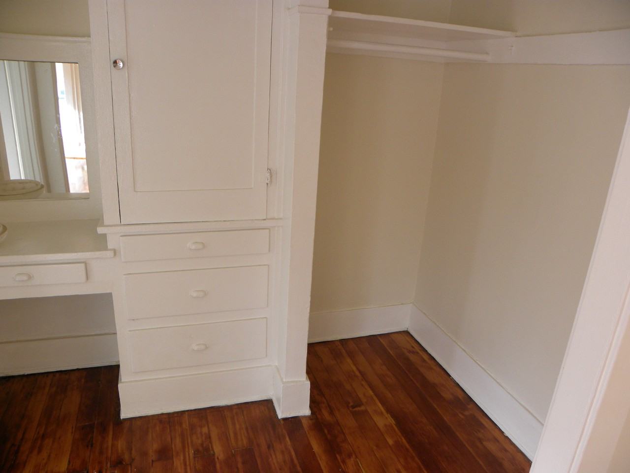 434 S Rampart Blvd #207 - Photo 3 of 4