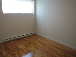 9e Avenue - Photo 3 of 3