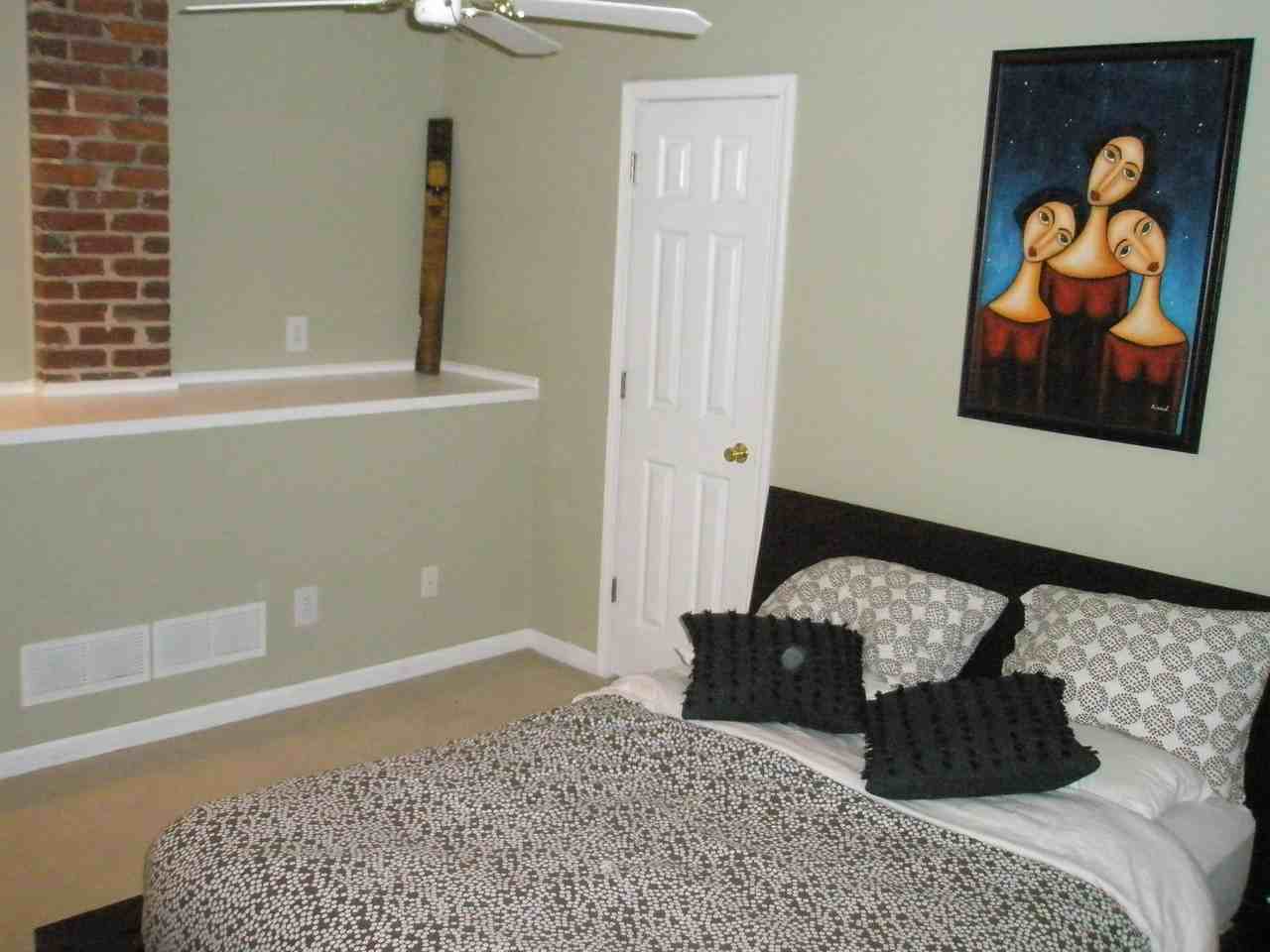 771 St Charles Ave NE #773A - Photo 2 of 7