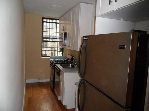 162 S 3rd St - Photo 2 of 5