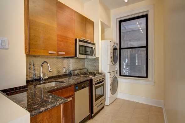 85 S Oxford St #3 - Photo 2 of 6