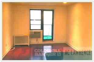 241 SE 58th St - Photo 2 of 6