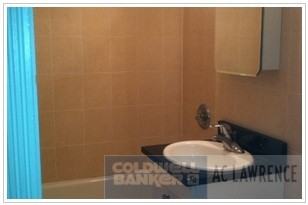 241 SE 58th St - Photo 3 of 6