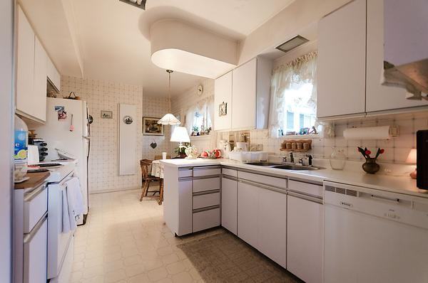 1080 12th St - Photo 3 of 3