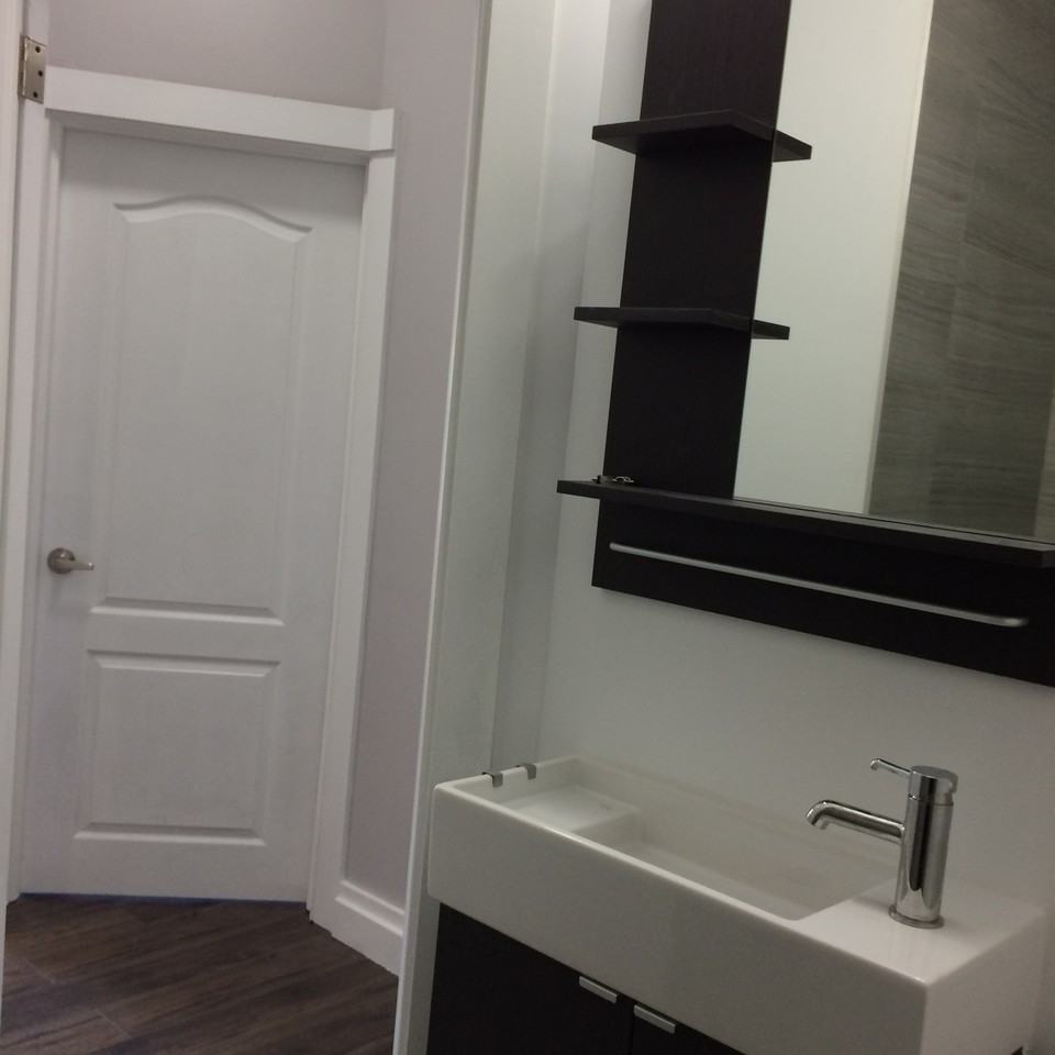 1561 Hurontario St #1 - Photo 3 of 8